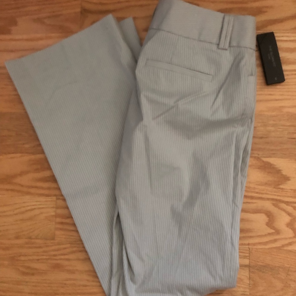 Banana Republic gray with white pinstripe dress pants Size 6